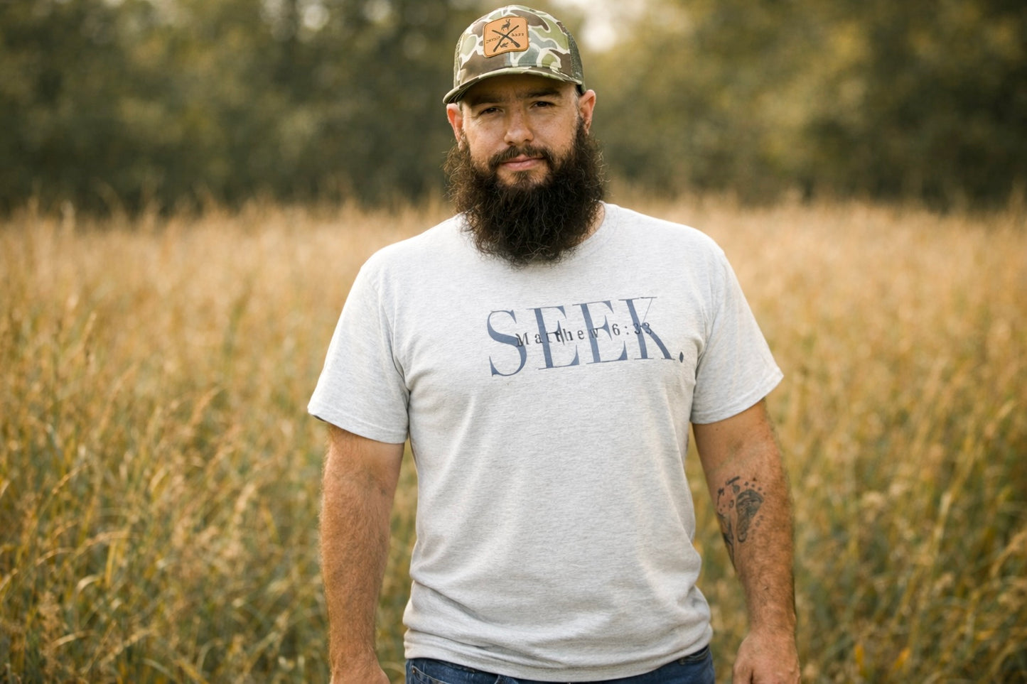 Short Sleeve SEEK Matthew 6:33 T in Ash Grey and Black